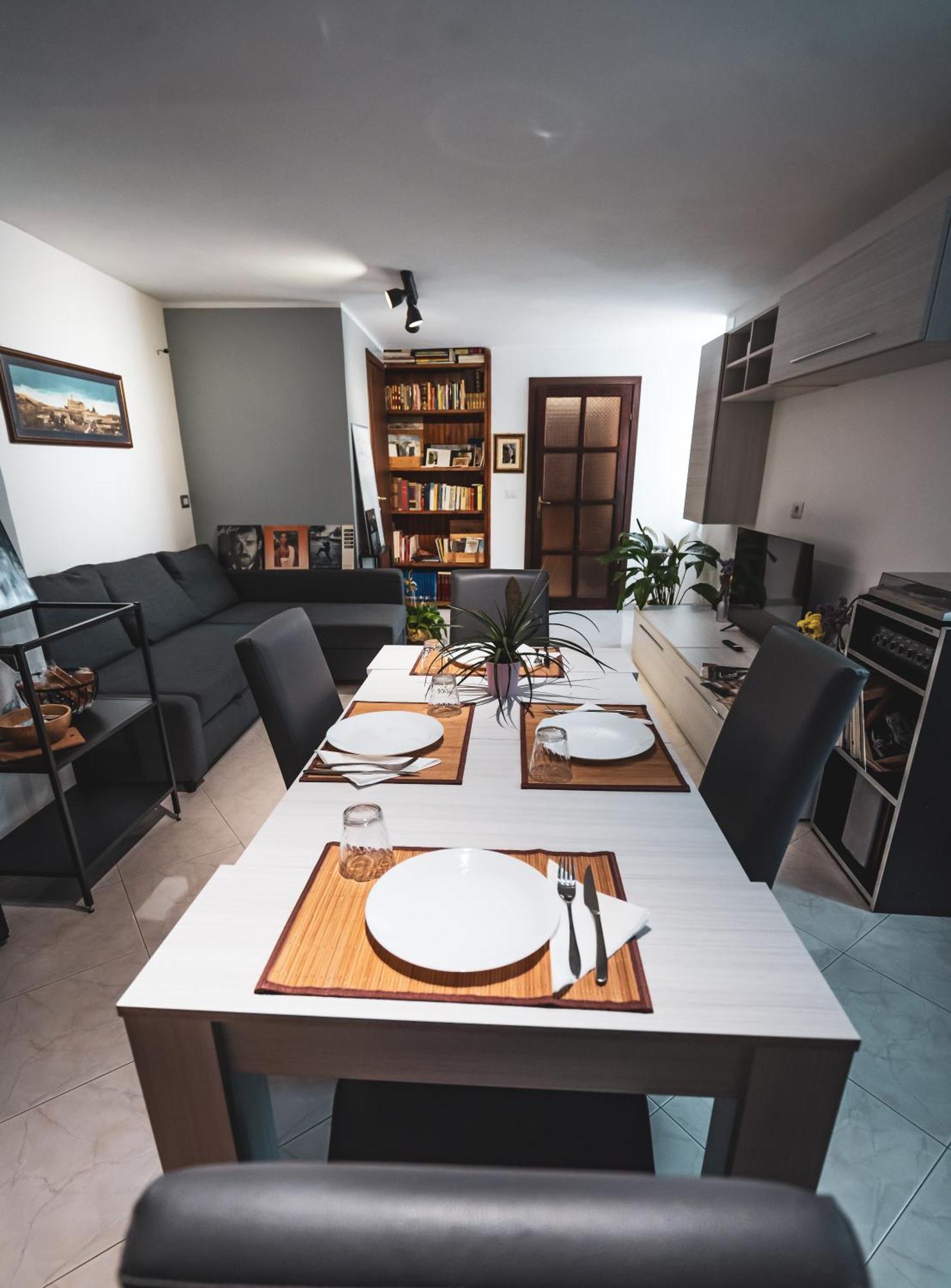 Casina Carina - Intero Appartamento Indipendente Alatri Exterior foto